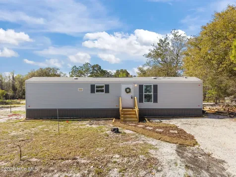 99 Dundee Trail Holly Ridge NC 28445