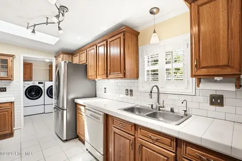 424 Capeside Drive Wilmington NC 28412