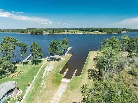 179 Stephen Way Belhaven NC 27810