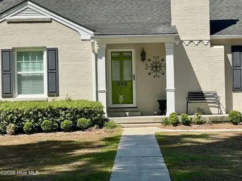202 Pine Street Whiteville NC 28472