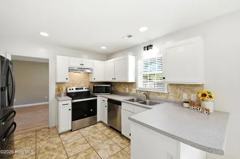 111 Skipping Stone Lane Jacksonville NC 28546