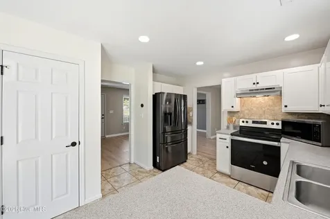 111 Skipping Stone Lane Jacksonville NC 28546