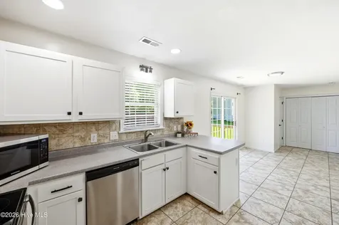 111 Skipping Stone Lane Jacksonville NC 28546