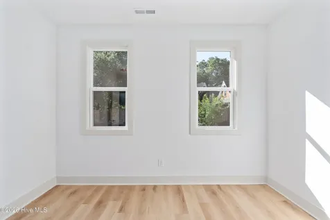 1106 Tree Canopy Way Wilmington NC 28403
