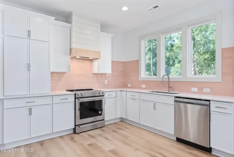 1106 Tree Canopy Way Wilmington NC 28403