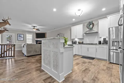 217 Thistleberry Drive Aberdeen NC 28315