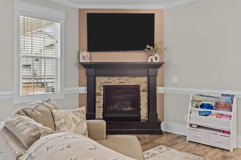 217 Thistleberry Drive Aberdeen NC 28315