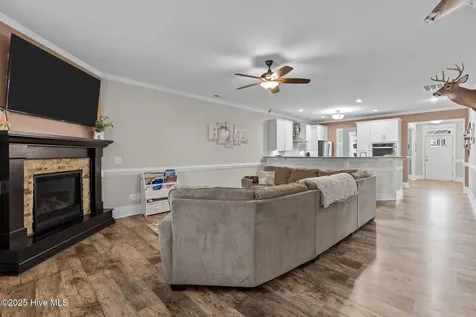 217 Thistleberry Drive Aberdeen NC 28315