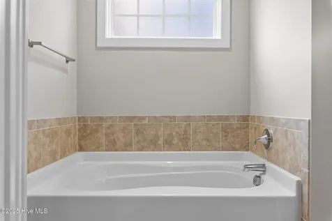 217 Thistleberry Drive Aberdeen NC 28315