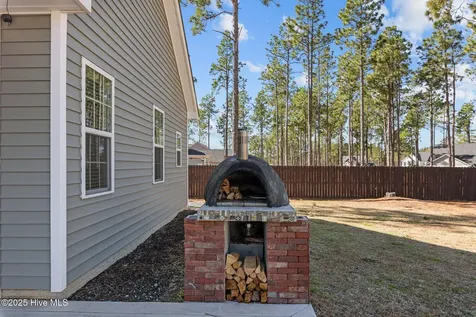 217 Thistleberry Drive Aberdeen NC 28315