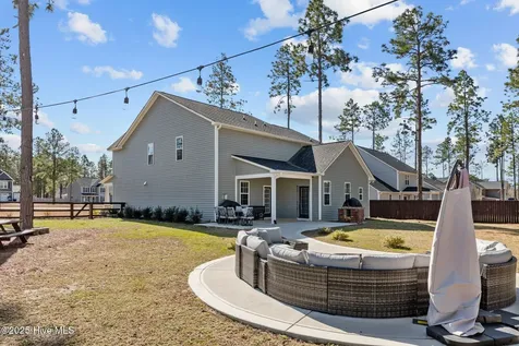 217 Thistleberry Drive Aberdeen NC 28315