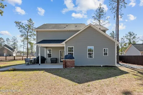 217 Thistleberry Drive Aberdeen NC 28315