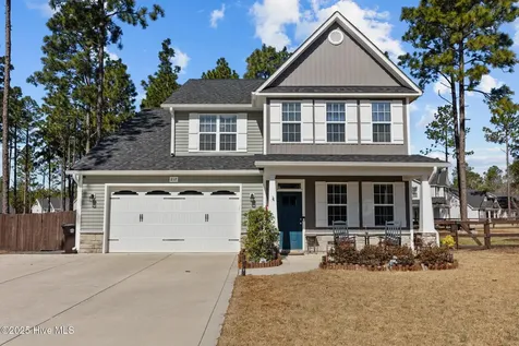 217 Thistleberry Drive Aberdeen NC 28315