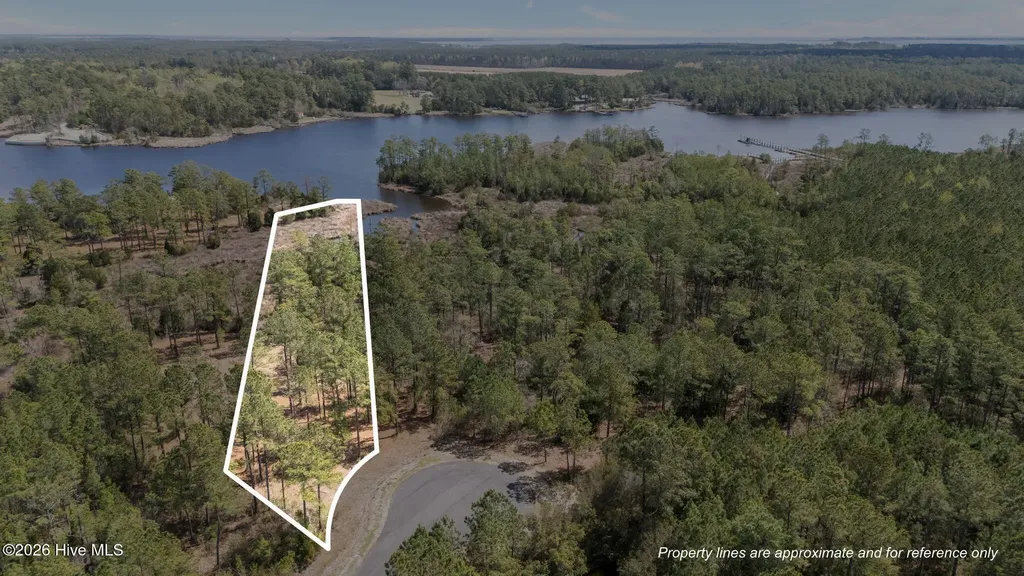 95 Royal Shoal Lane Vandemere NC 28587