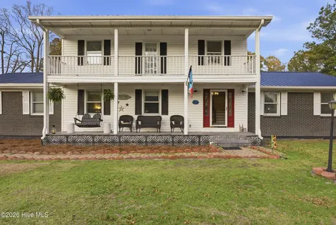 732 County Line Road Roseboro NC 28382