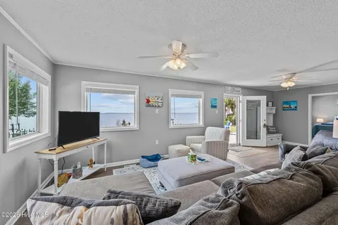66 E North Shore Lane Arapahoe NC 28510