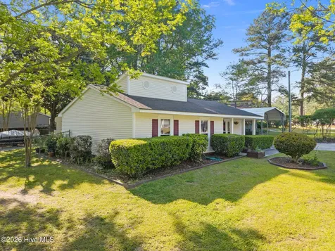 621 Shadowridge Road Jacksonville NC 28546