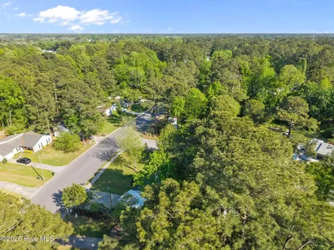 621 Shadowridge Road Jacksonville NC 28546