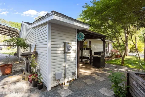 621 Shadowridge Road Jacksonville NC 28546