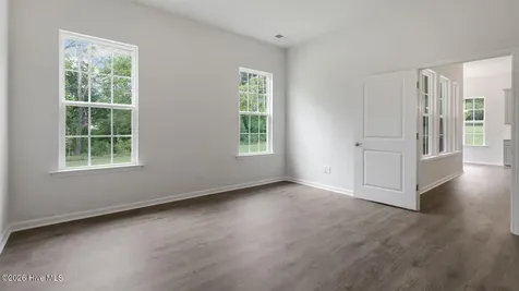 828 Fernwind Circle Aberdeen NC 28315