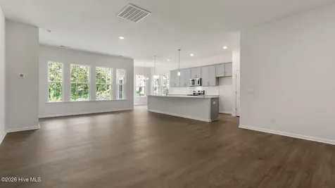 828 Fernwind Circle Aberdeen NC 28315