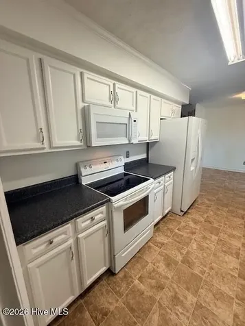 112 Manchester Road Havelock NC 28532