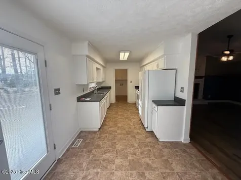 112 Manchester Road Havelock NC 28532