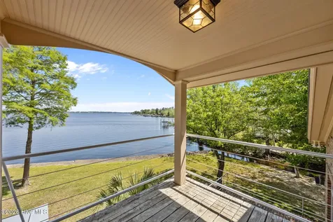 401 Harbor Drive New Bern NC 28560