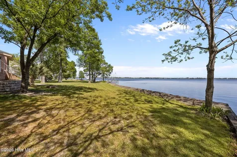 401 Harbor Drive New Bern NC 28560