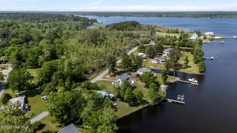 401 Harbor Drive New Bern NC 28560