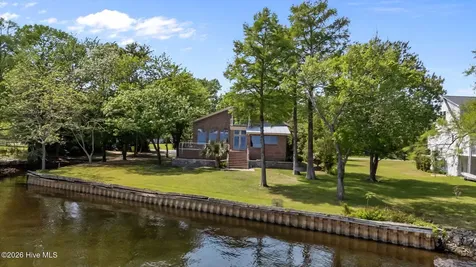 401 Harbor Drive New Bern NC 28560