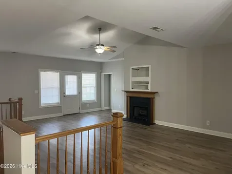 1942-201 Tara Court Greenville NC 27858