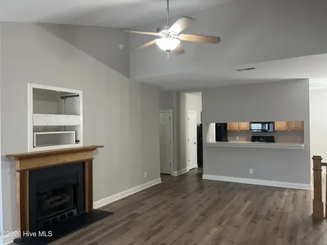 1942-201 Tara Court Greenville NC 27858