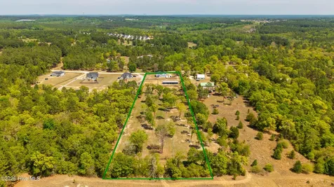392 Buffalo Creek Road Raeford NC 28376
