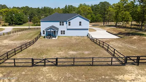 392 Buffalo Creek Road Raeford NC 28376