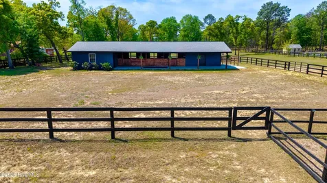 392 Buffalo Creek Road Raeford NC 28376