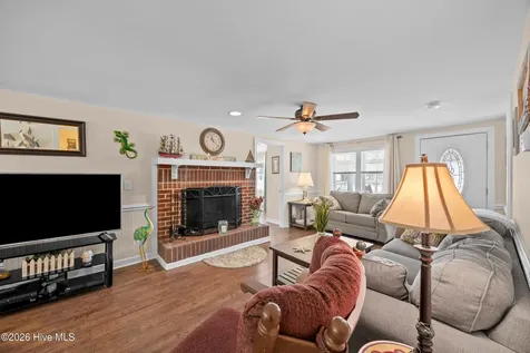 7108 Carolina Beach Road Wilmington NC 28412