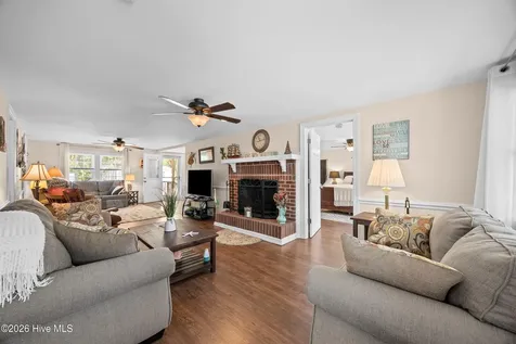 7108 Carolina Beach Road Wilmington NC 28412