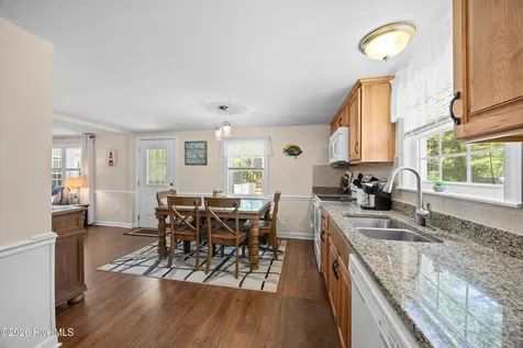 7108 Carolina Beach Road Wilmington NC 28412