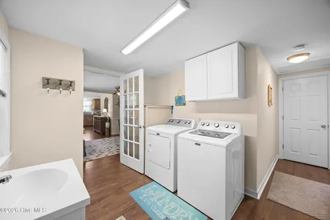 7108 Carolina Beach Road Wilmington NC 28412