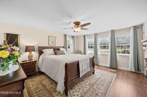 7108 Carolina Beach Road Wilmington NC 28412