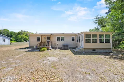 7108 Carolina Beach Road Wilmington NC 28412