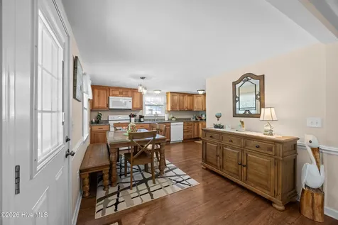 7108 Carolina Beach Road Wilmington NC 28412