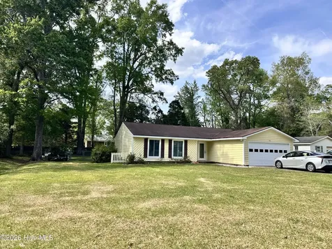 218 Pamlico Drive Washington NC 27889