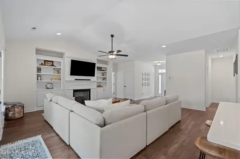 119 Penquin Place Hampstead NC 28443