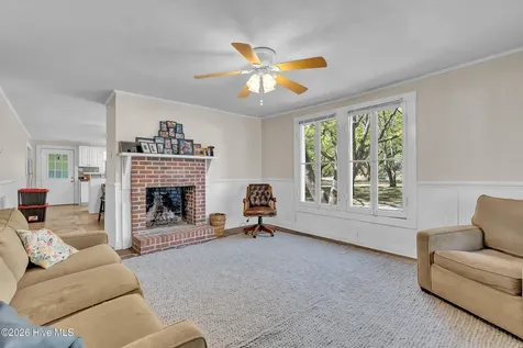 102 Ned Lane Swansboro NC 28584
