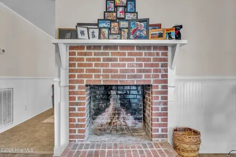 102 Ned Lane Swansboro NC 28584