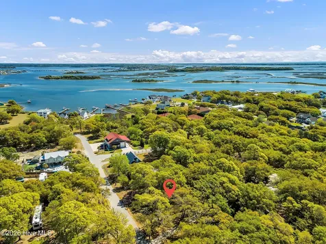 102 Ned Lane Swansboro NC 28584