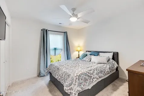 950 Pine Needles Road Southport NC 28461