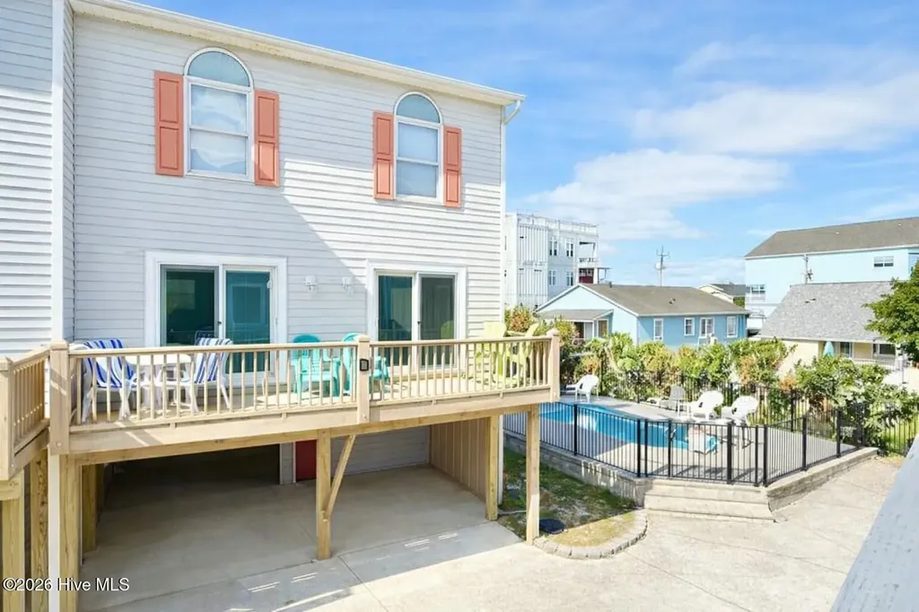 511 N Carolina Beach Avenue N Carolina Beach NC 28428